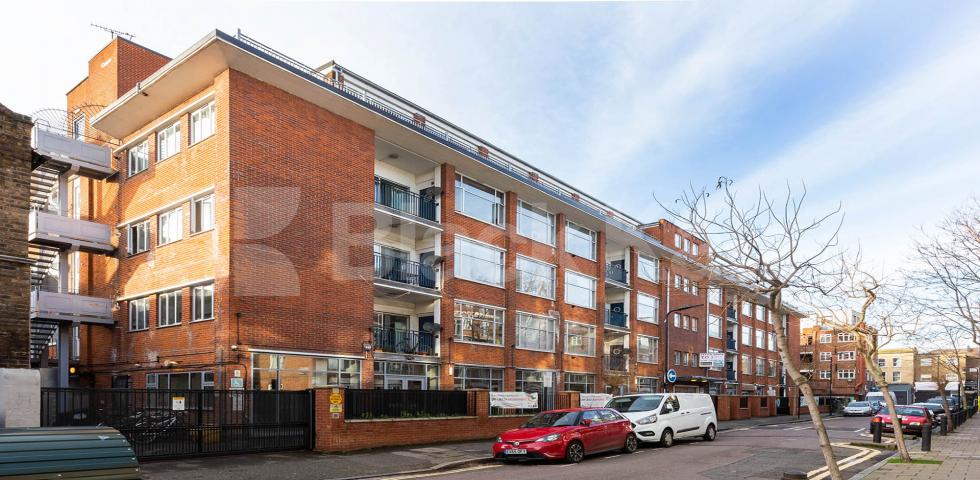 			2 Bedroom, 1 bath, 1 reception Apartment			 GROVE HOUSE-TUDOR ROAD, HACKNEY / LONDON FEILDS 